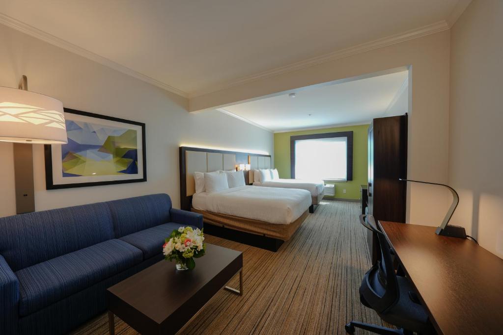 Holiday Inn Express Hotel & Suites Santa Clara - Silicon Valley an IHG Hotel Main image 1